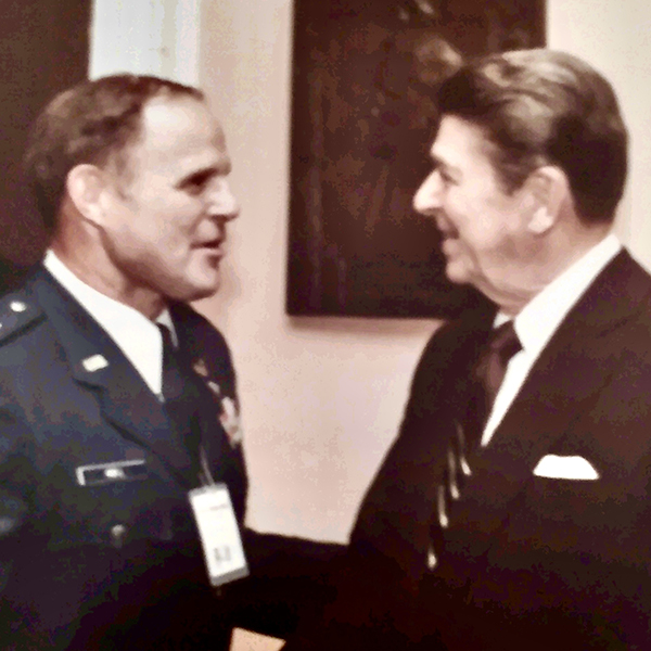 Gen Abel and Gen Thomas